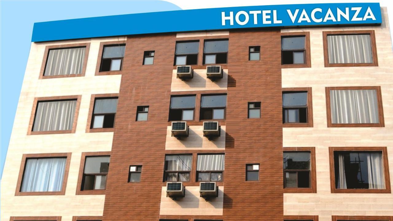 Fabexpress Vacanza Нойда Экстерьер фото